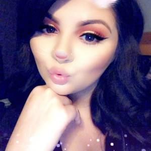 Meet your Posher, Monique